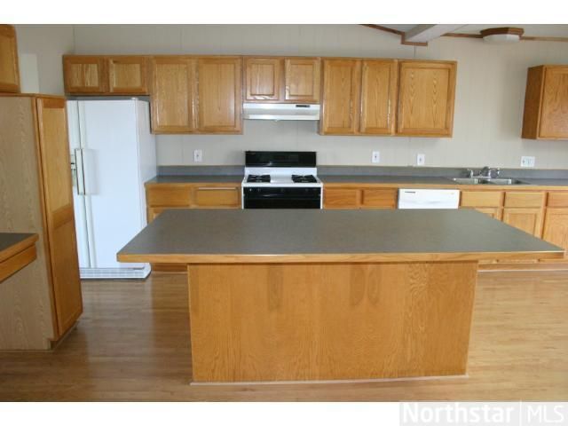 2010 Meadow St, Cologne, MN 55322
