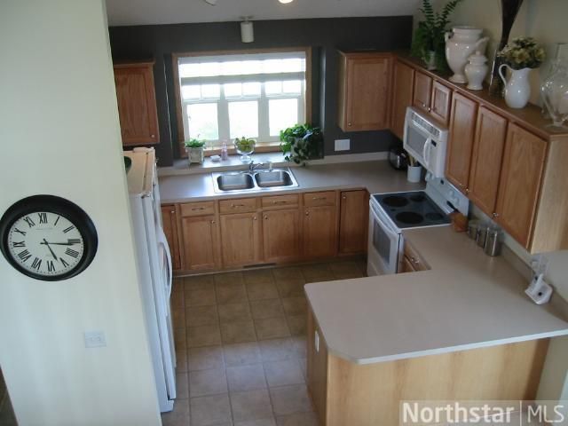 7785 Stallion Ln, Lino Lakes, MN 55014