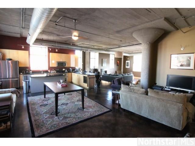 918 3rd St N #304, Minneapolis, MN 55401