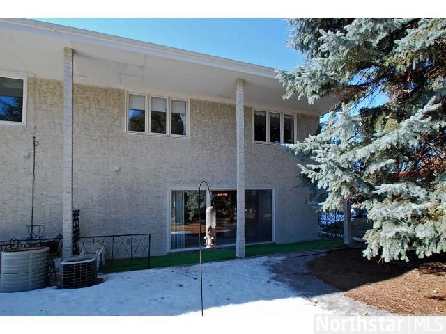 1805 Eagle Ridge Dr #5, Mendota Heights, MN 55118
