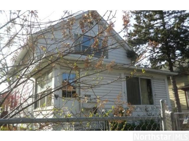 1204 5th St NE, Minneapolis, MN 55413