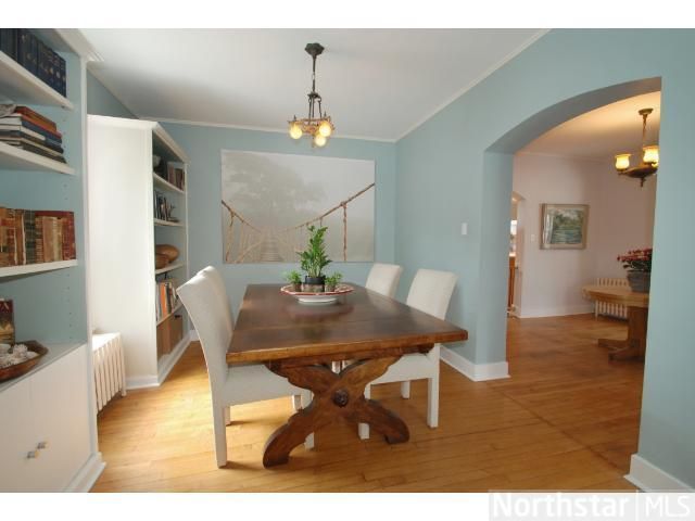 720 2nd St S, Stillwater, MN 55082