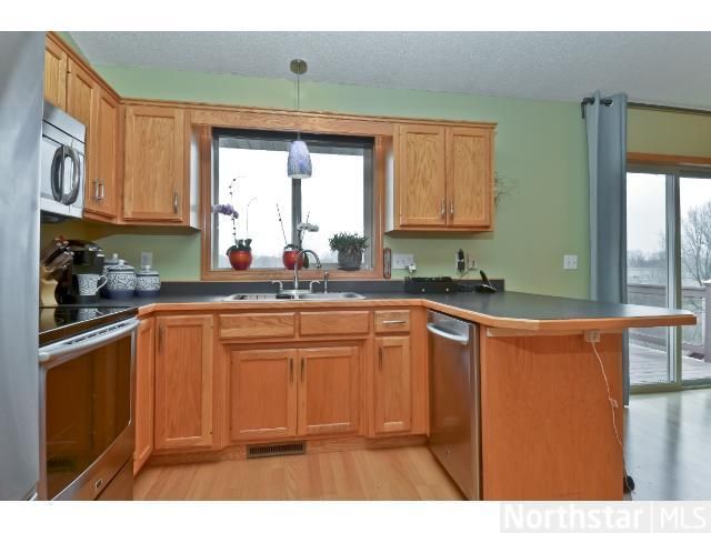 8814 Aspen Rd, Saint Bonifacius, MN 55375