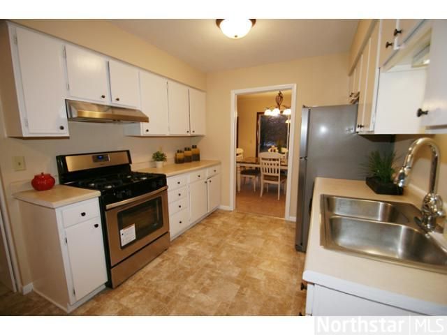 6965 133rd Ct, Apple Valley, MN 55124