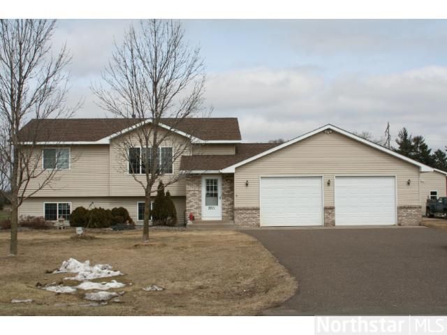 7871 Baylor St, Wyoming, MN 55092