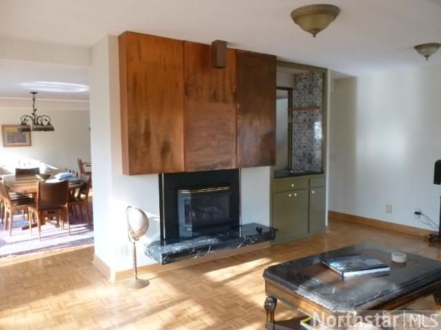 10 Thompson Ln, North Oaks, MN 55127