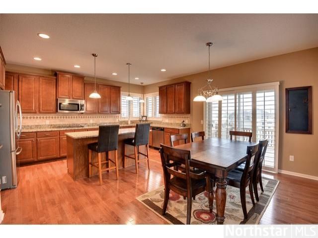 1245 Moers Dr, Chaska, MN 55318