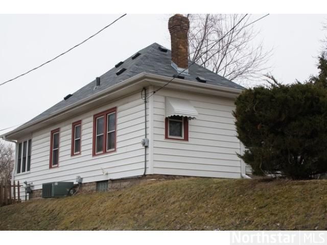 1371 Forest St, Saint Paul, MN 55106