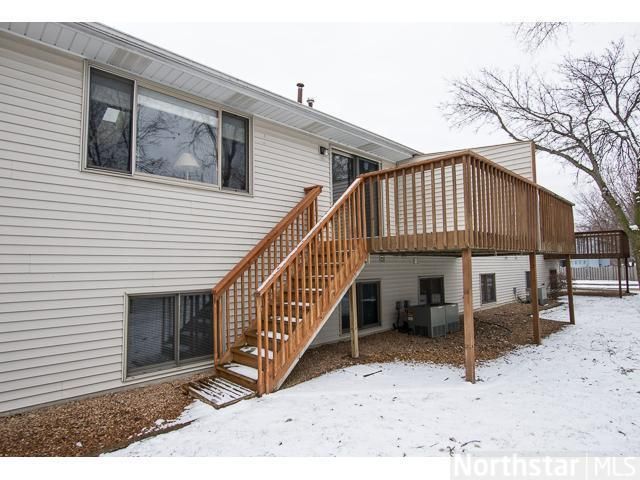 3263 Greenbrier St, Vadnais Heights, MN 55127