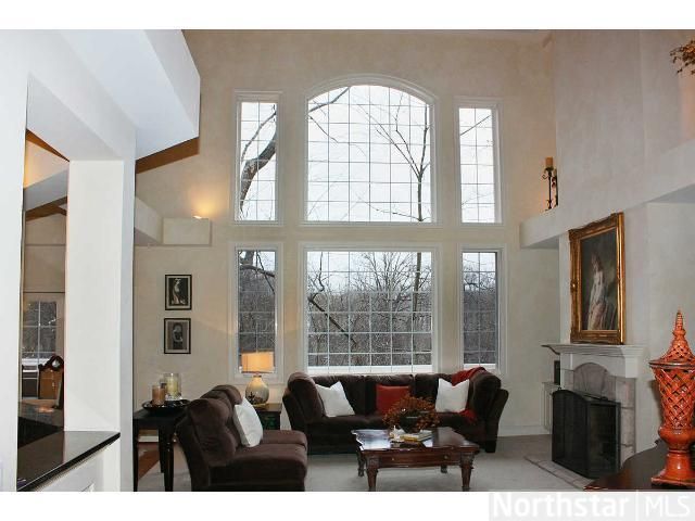 2585 Old Beach Rd, Wayzata, MN 55391