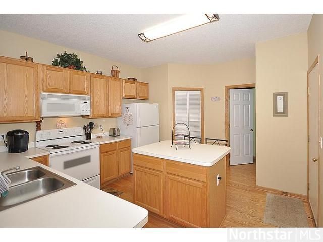9667 Alvarado Ln N, Maple Grove, MN 55311