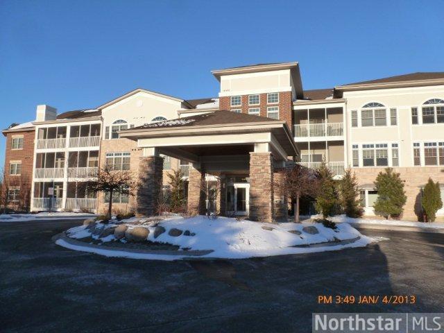 500 Greenhaven Dr #212, Burnsville, MN 55306