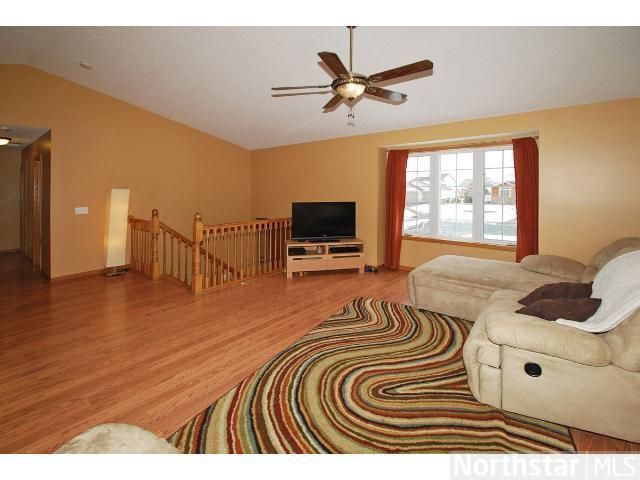 7844 Marilyn Dr, Lino Lakes, MN 55014
