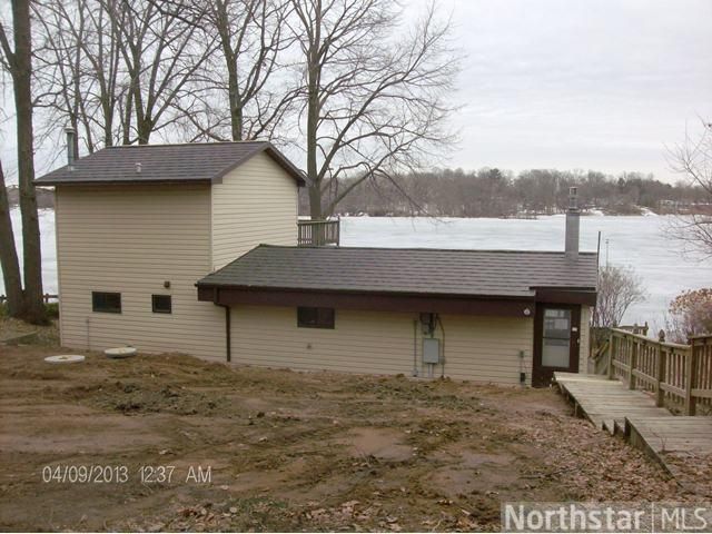 18999 Island View Dr, Mora, MN 55051