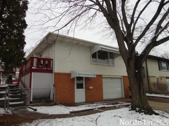 1498 Mcafee St, Saint Paul, MN 55106