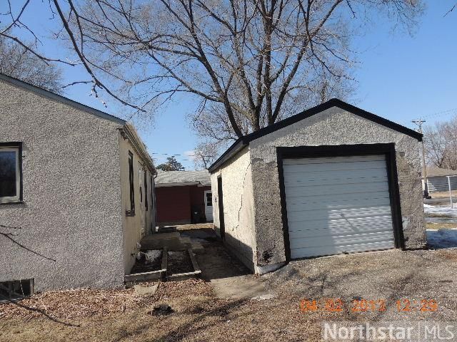 903 6th Ave W, Shakopee, MN 55379