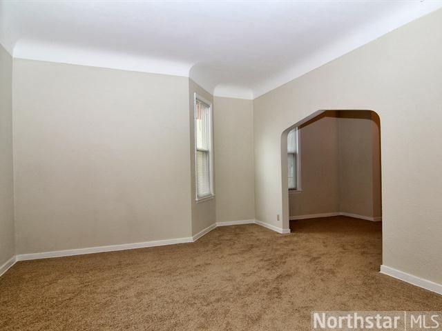 1073 25th Ave SE, Minneapolis, MN 55414