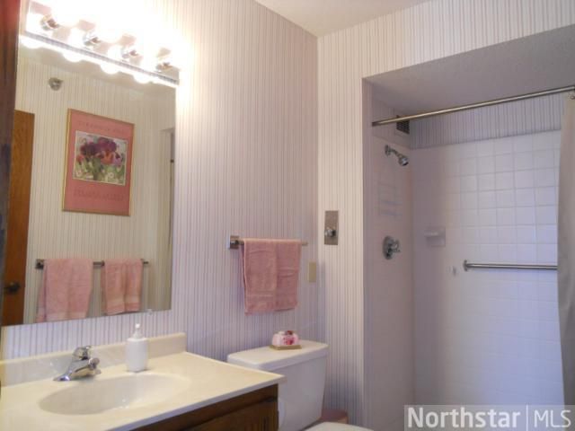 6615 Lake Shore Dr S #901, Richfield, MN 55423