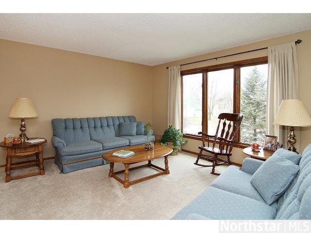 1871 Covington Ln, Eagan, MN 55122