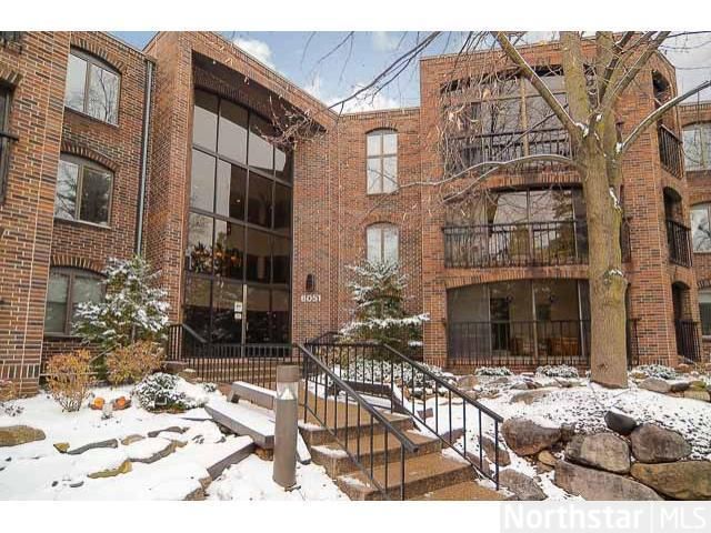 6051 Laurel Ave #110, Golden Valley, MN 55416