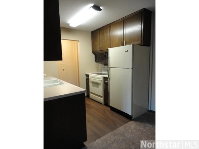 4350 Brookside Ct #315, Edina, MN 55436