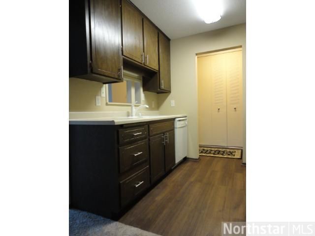 4350 Brookside Ct #315, Edina, MN 55436