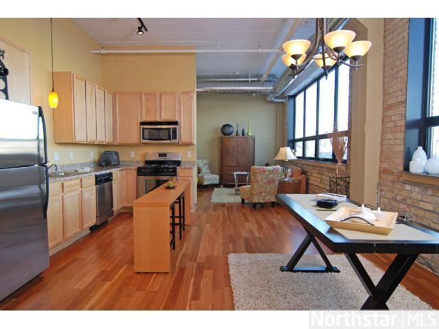 1701 Madison Ave NE #202, Minneapolis, MN 55413