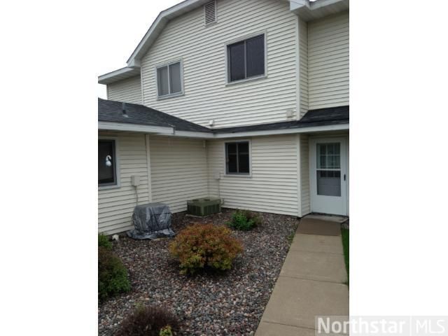 1546 Creek Meadows Dr NW, Coon Rapids, MN 55433