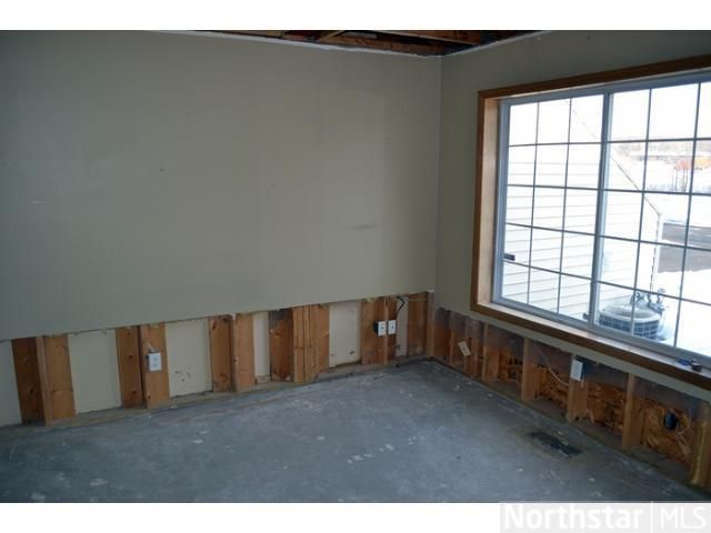 11651 Millpond Ave, Burnsville, MN 55337