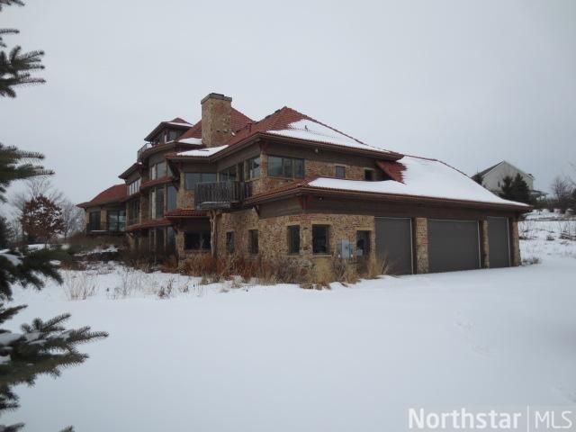 405 Moonlight Dr, Shakopee, MN 55379