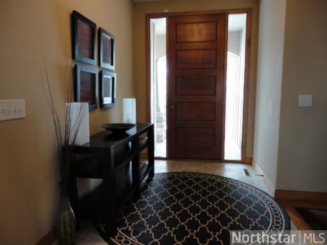 14055 Kings Ct, Savage, MN 55378