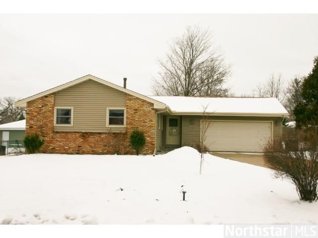 5289 Oconnell Dr, Mounds View, MN 55112