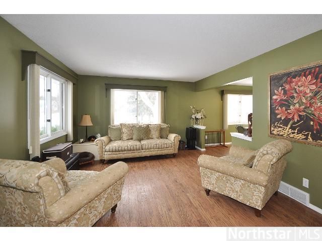 10365 96th Ave N, Maple Grove, MN 55369
