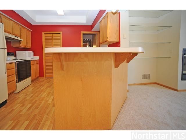 10934 Highland Rd, Bloomington, MN 55438