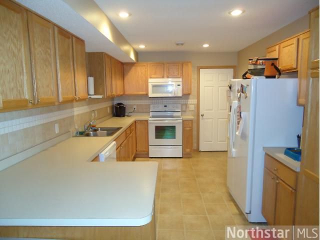 6929 98th St S, Cottage Grove, MN 55016