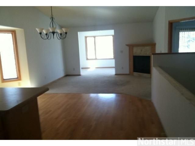 30345 Newlander Trl, Lindstrom, MN 55045