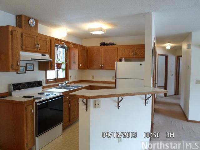 13353 N 3rd Ave, Lindstrom, MN 55045