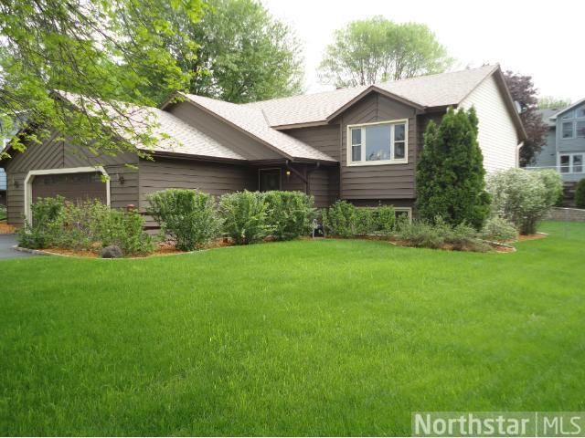 7449 Hyde Ave S, Cottage Grove, MN 55016