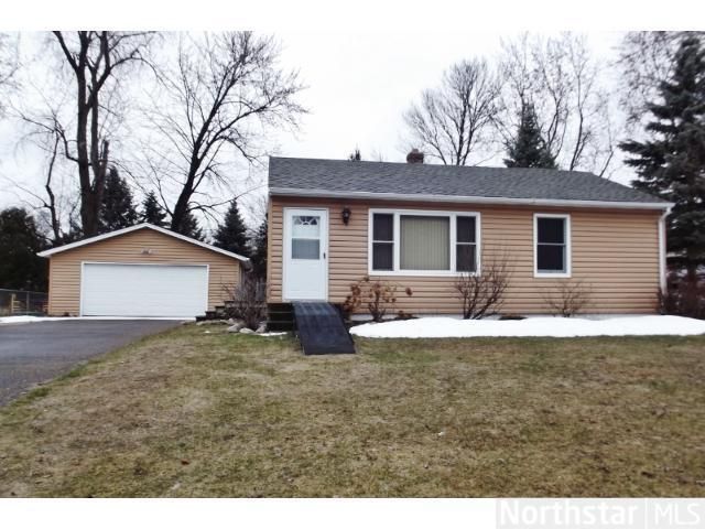564 Emil Ave, Shoreview, MN 55126