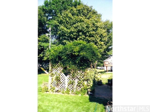 547 Carol Dr, Vadnais Heights, MN 55127