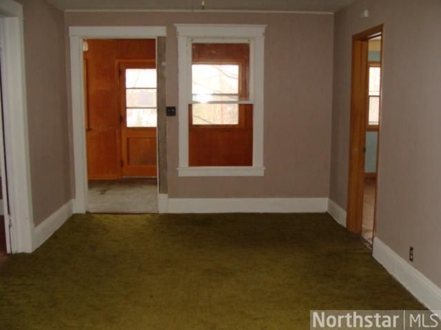 1112 Dodd Rd, Mendota Heights, MN 55118
