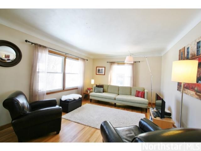 2602 13th Ave E, North Saint Paul, MN 55109