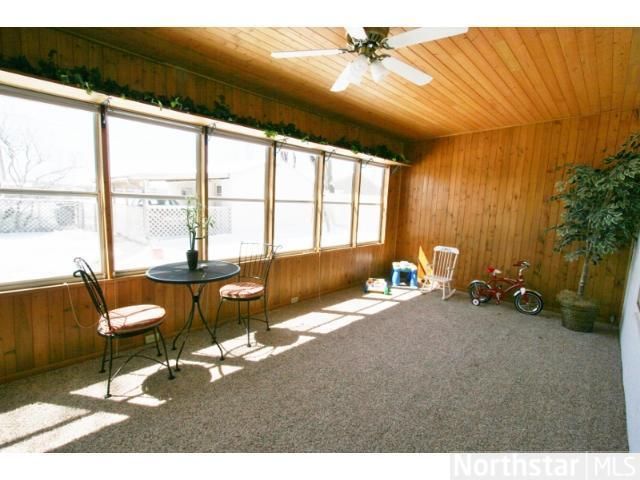 2602 13th Ave E, North Saint Paul, MN 55109