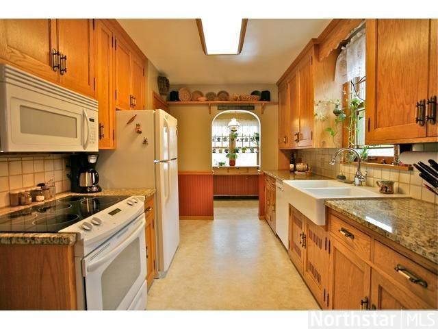 884 Arlington Ave W, Saint Paul, MN 55117