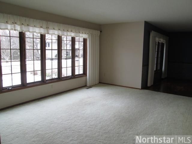 20 E 107th Street Cir, Bloomington, MN 55420
