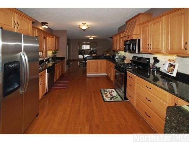 7199 65th St S, Cottage Grove, MN 55016