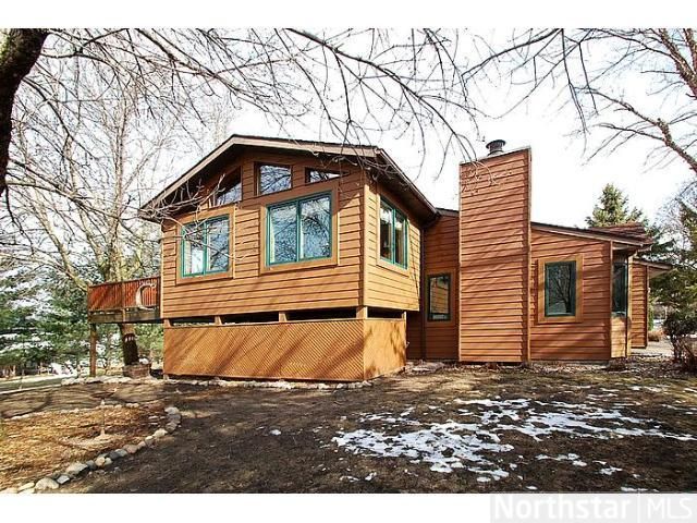 1225 Farrell St N, Maplewood, MN 55119