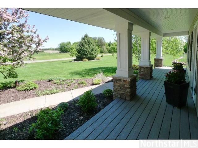 3280 Oasis Ave N, Stillwater, MN 55082