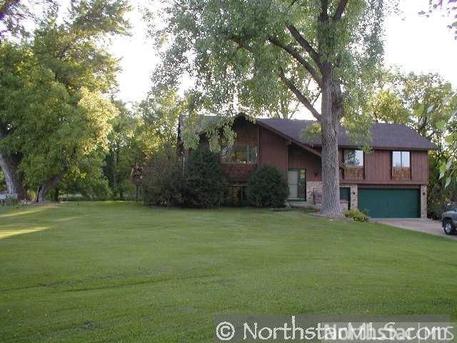 245 County 92 Rd #92, Maple Plain, MN 55359