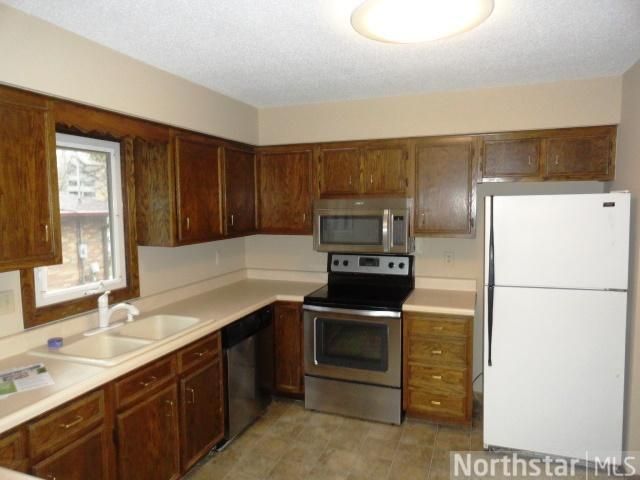 1490 Upper 55th St E, Inver Grove Heights, MN 55077